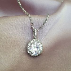 Classic Shiny Round Pendant Necklace